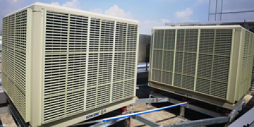 安裝工業環?？照{來給工廠車間降溫通風有什么優點？